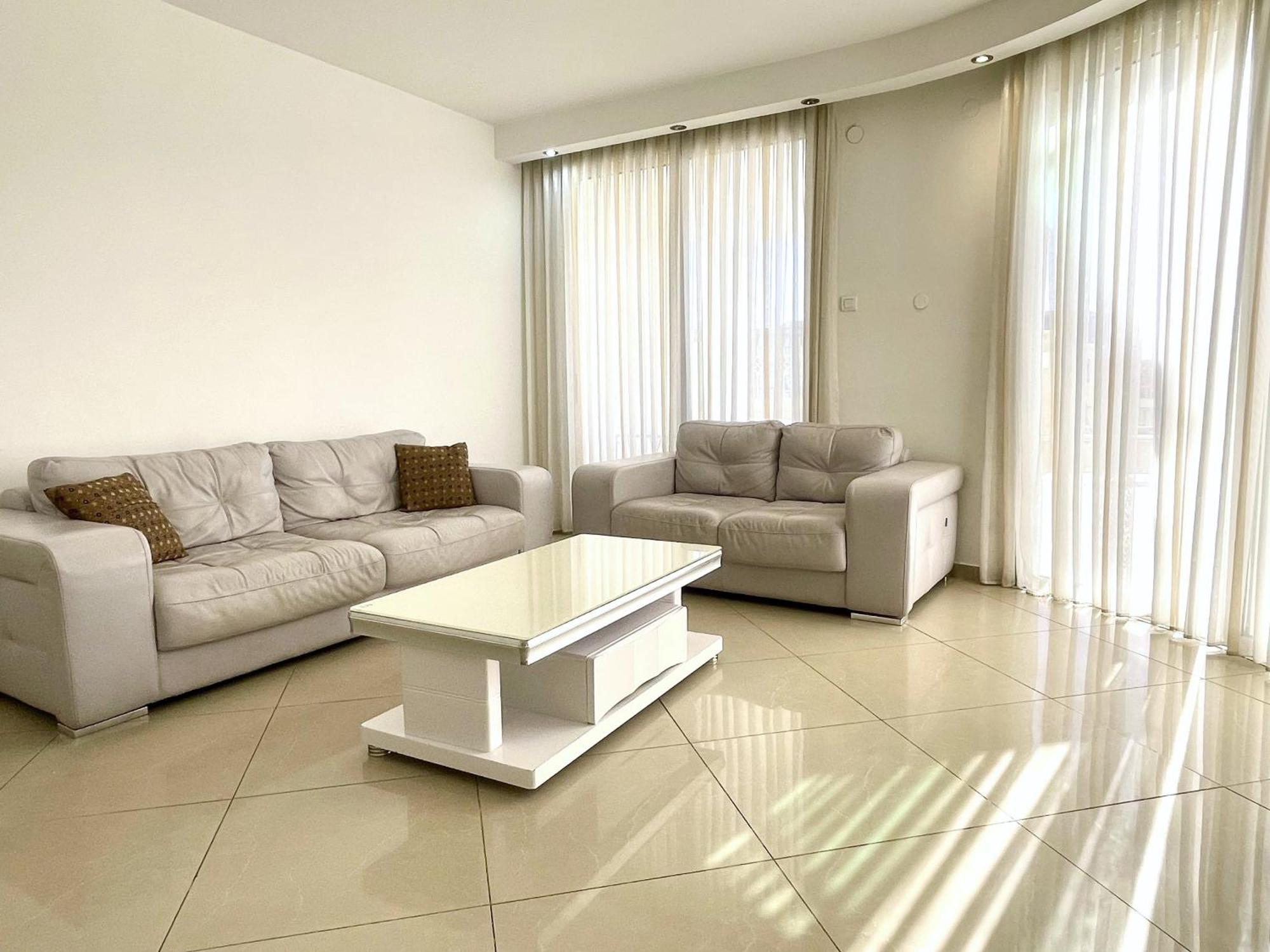 3br Garden Golf Apartment